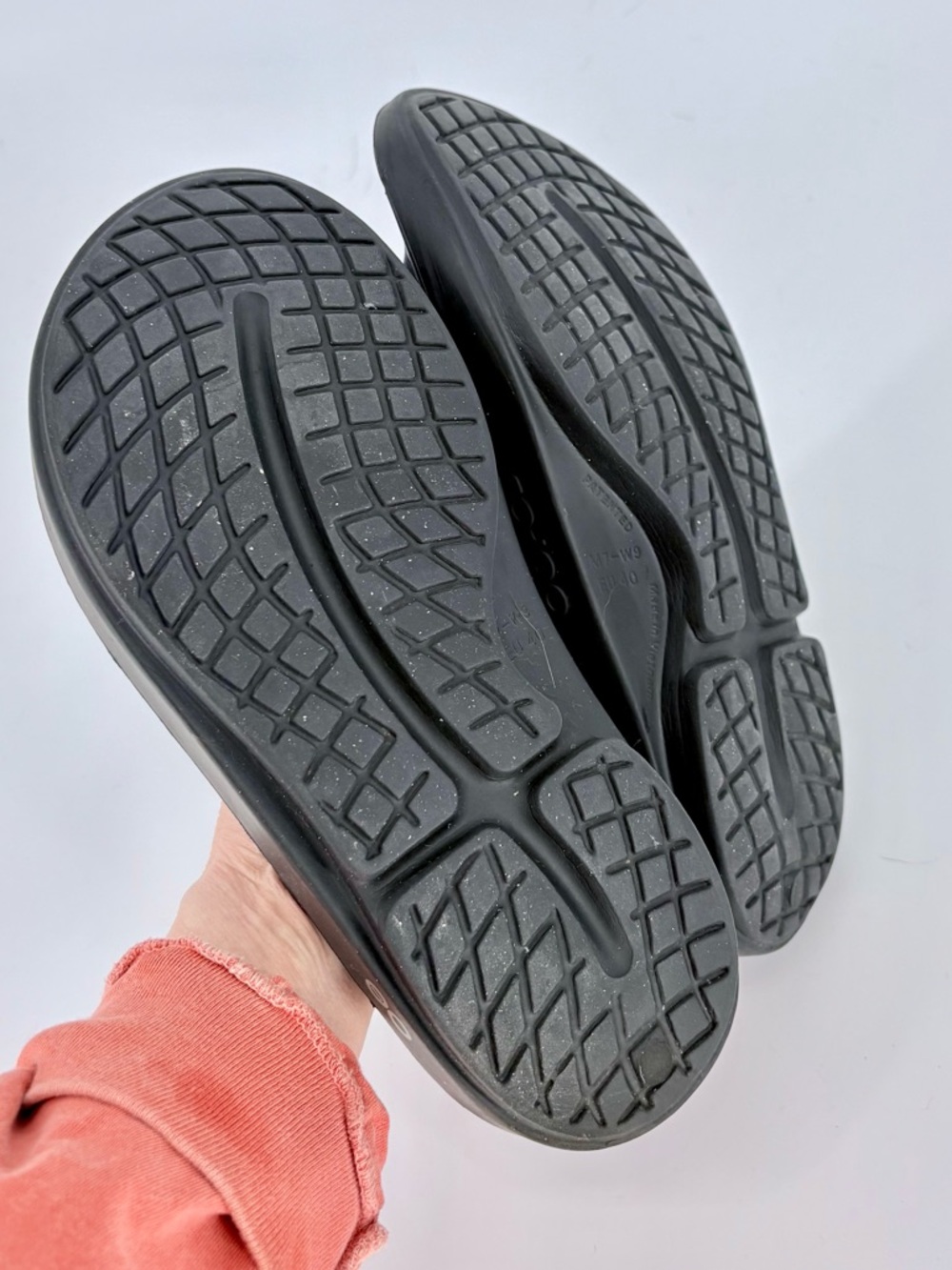 Oofos OOahh Luxe Slide Sandal in Atlantis - Picture 13 of 13